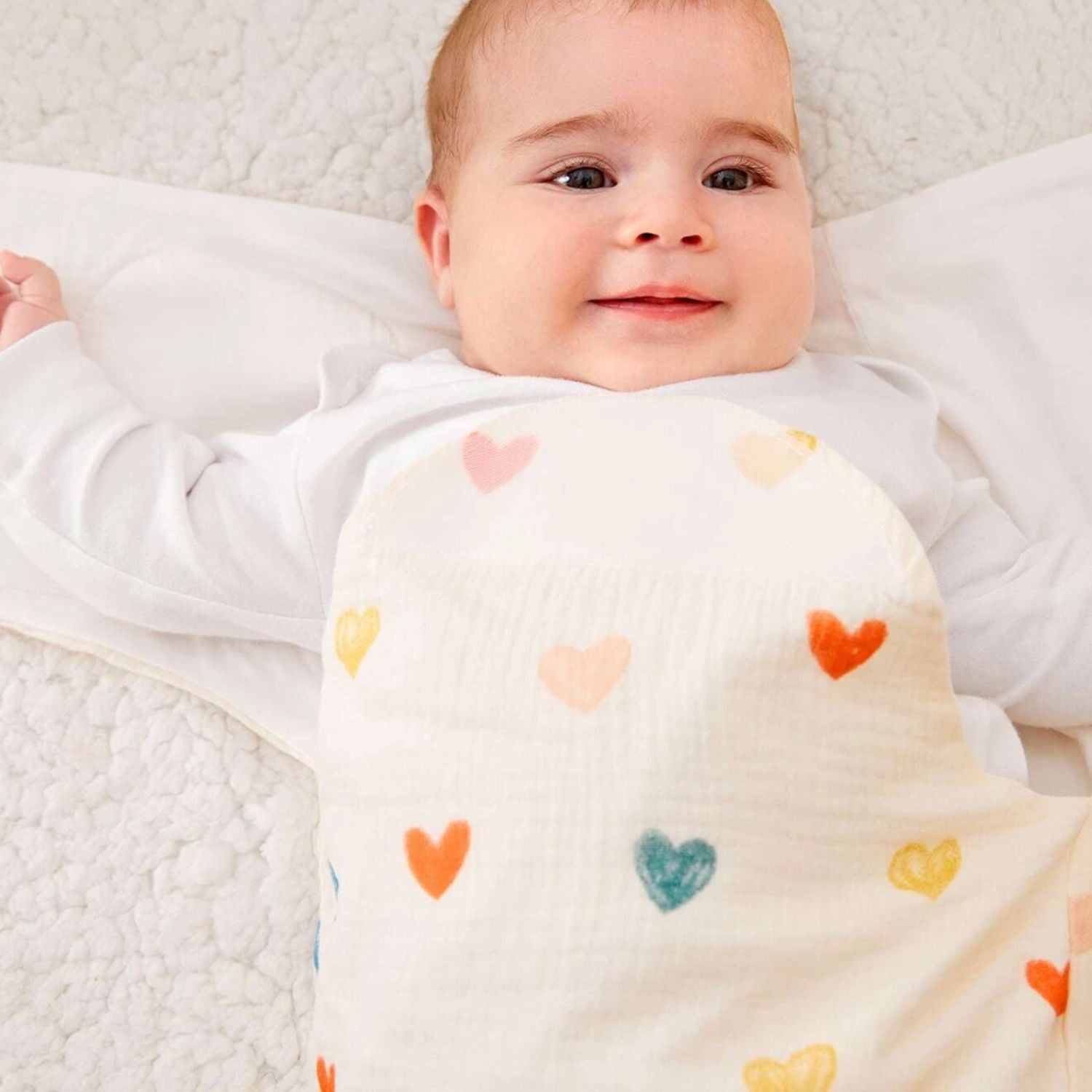 Manta para envolver bebé con estampado de corazón – mundobuba